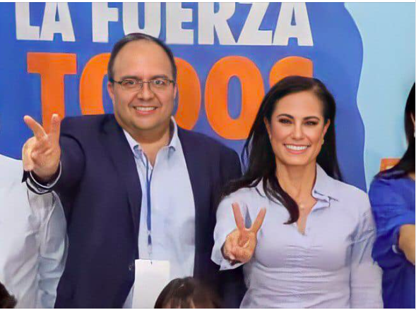 Alejandra Gutiérrez con José Arturo Sánchez. Fotografía especial