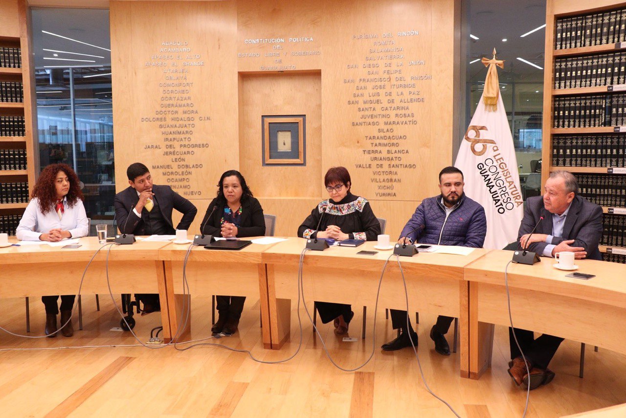 Integrantes de la Comisión de Derechos Humanos