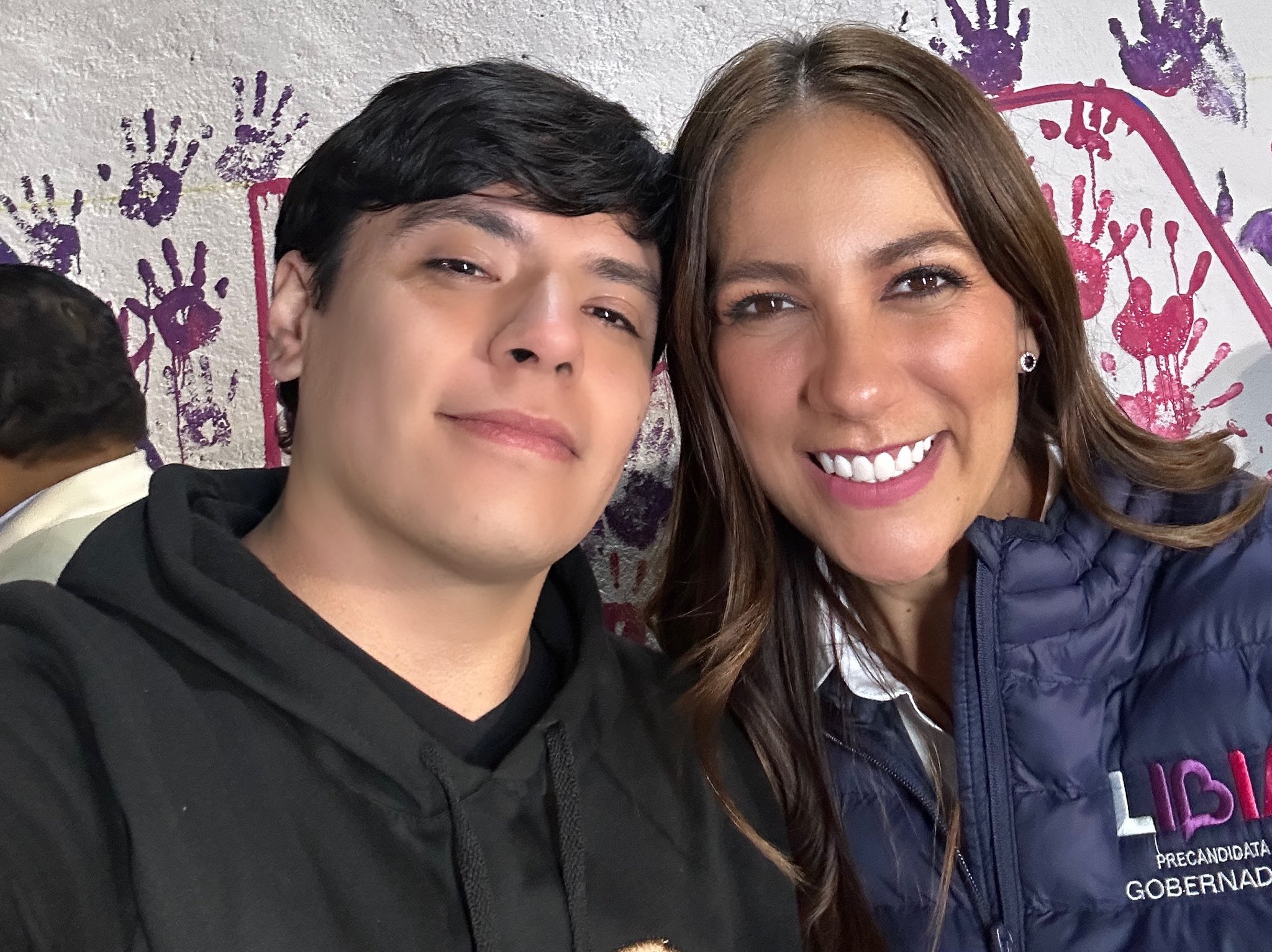 Otoniel Rivera y Libia García en el arranque de la precampaña al gobierno estatal. Fotografía tomada de la cuenta de X de Otoniel Rivera