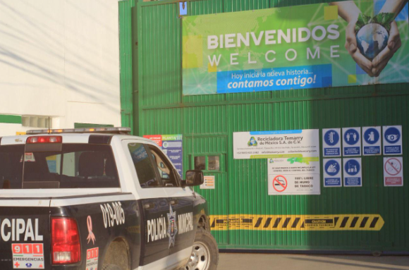 La planta de Temarry en Tecate, Baja California, fue clausurada durante dos meses en 2022 a raiz de la liberación de olores químicos en la zona. Crédito: Zeta.