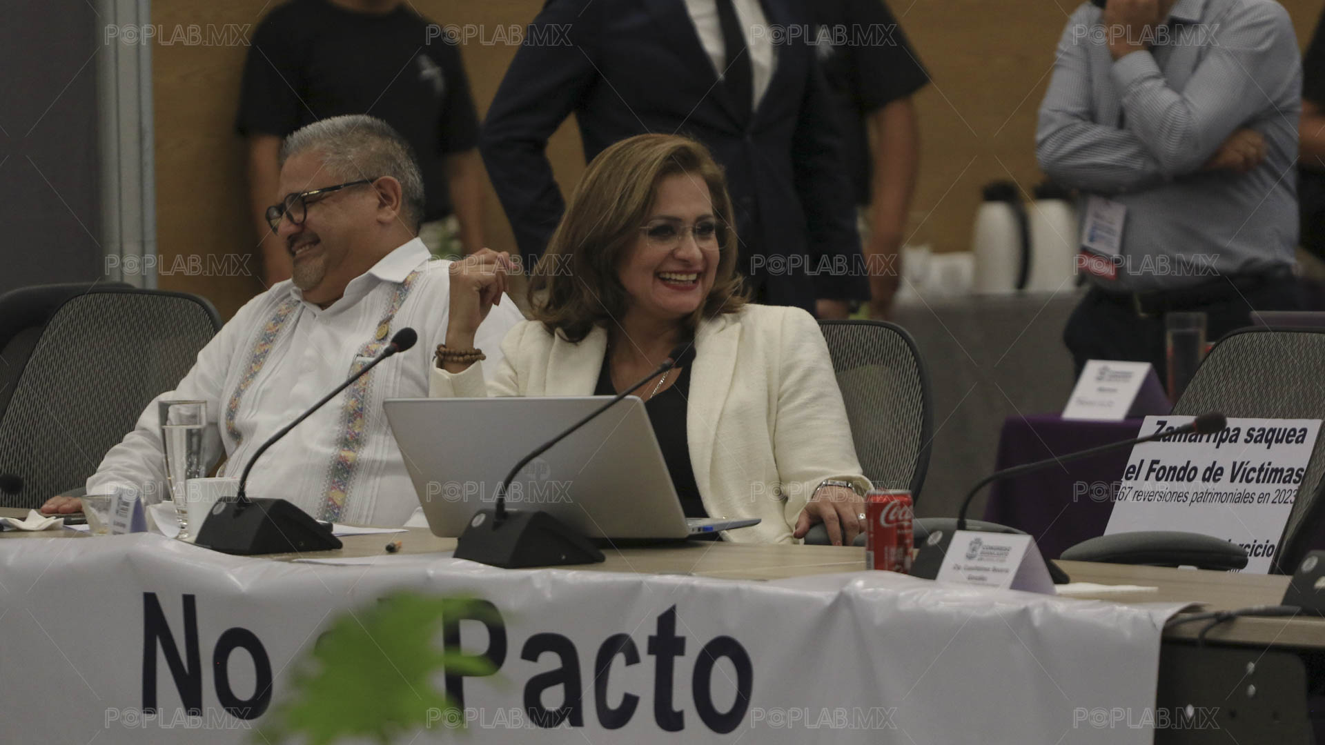 Ernesto Millán y Alma Alcaraz durante la mesa de trabajo con Carlos Zamarripa. Fotografía Juan José Plascencia