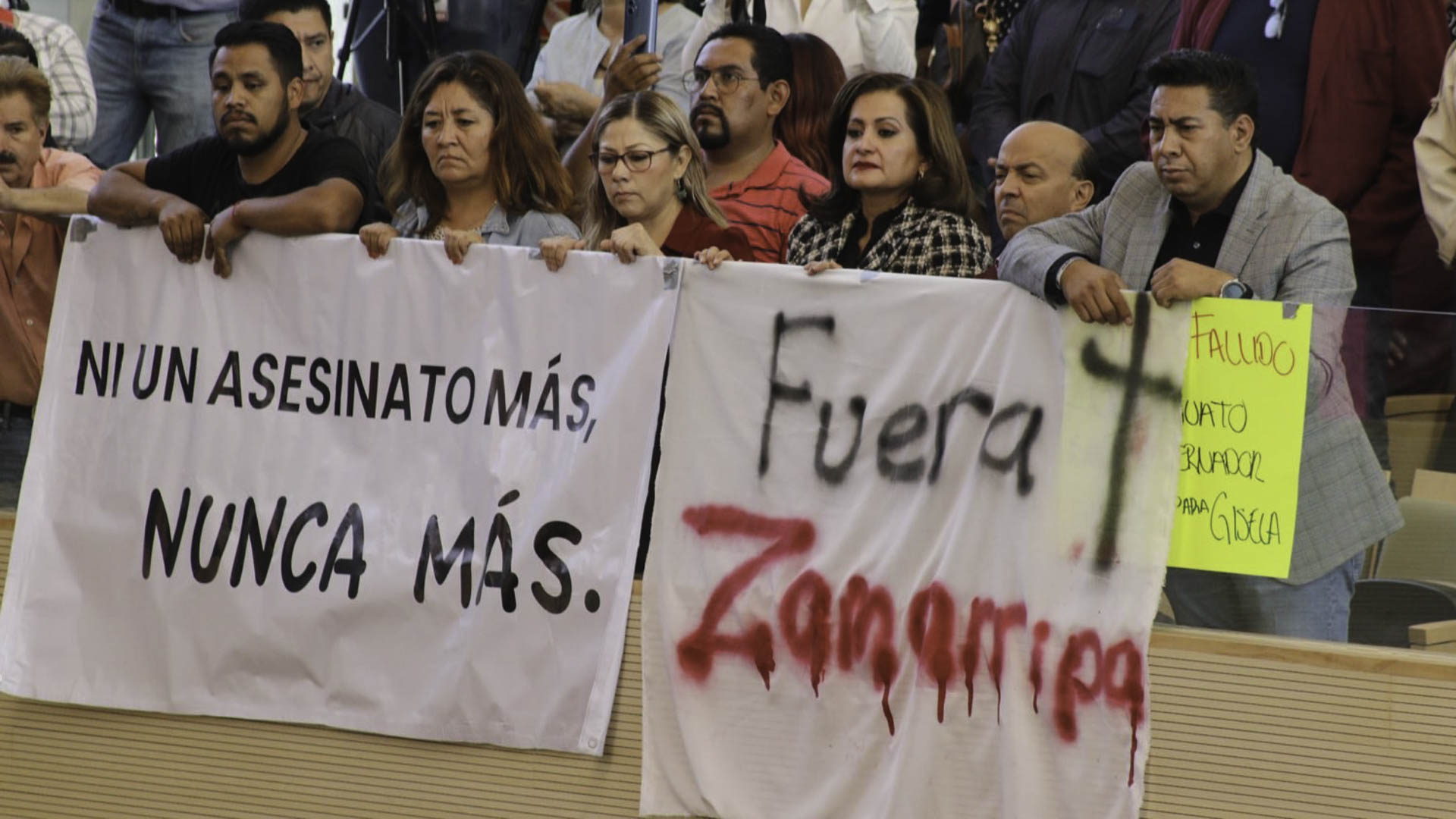 Protesta de Morena en el Congreso local. Fotografías especiales