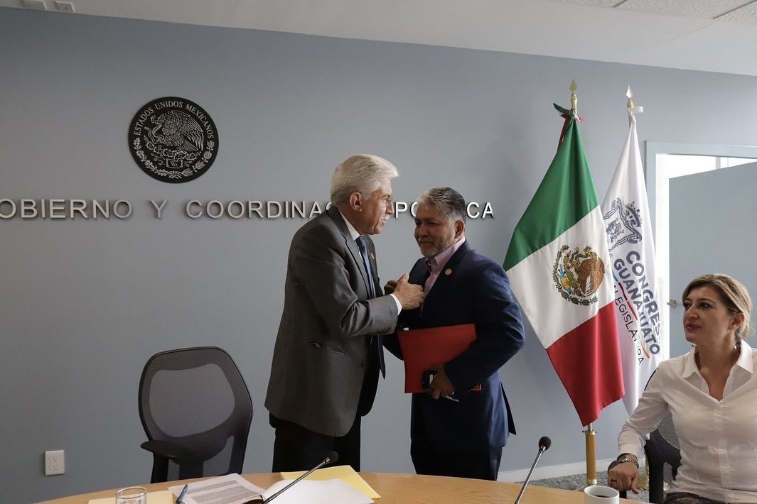 Luis Ernesto Ayala y Alejandro Arias, coordinadores del PAN y PRI en el Congreso local
