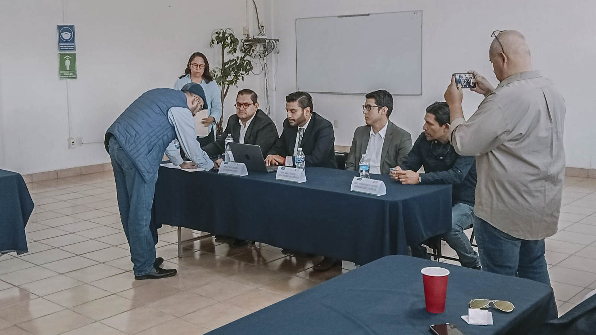 Fallo de la licitación. Fotografías Yajaira Gasca