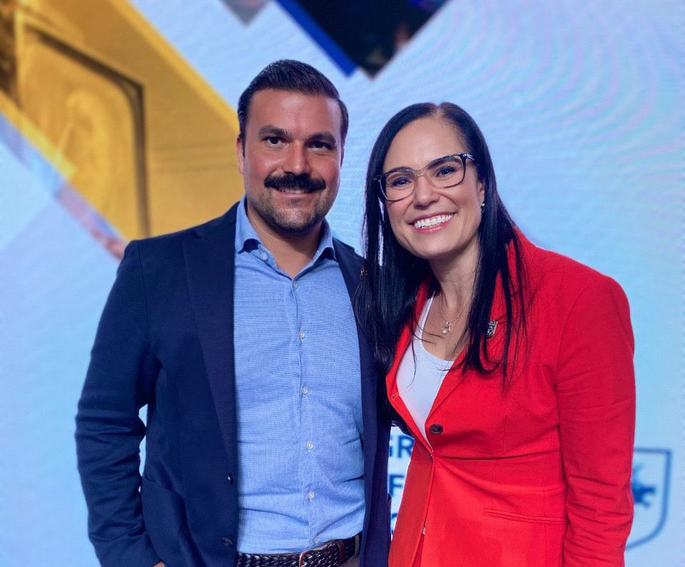 David Novoa, presidente del Patronato y la alcaldesa Alejandra Gutiérrez. Foto: especial