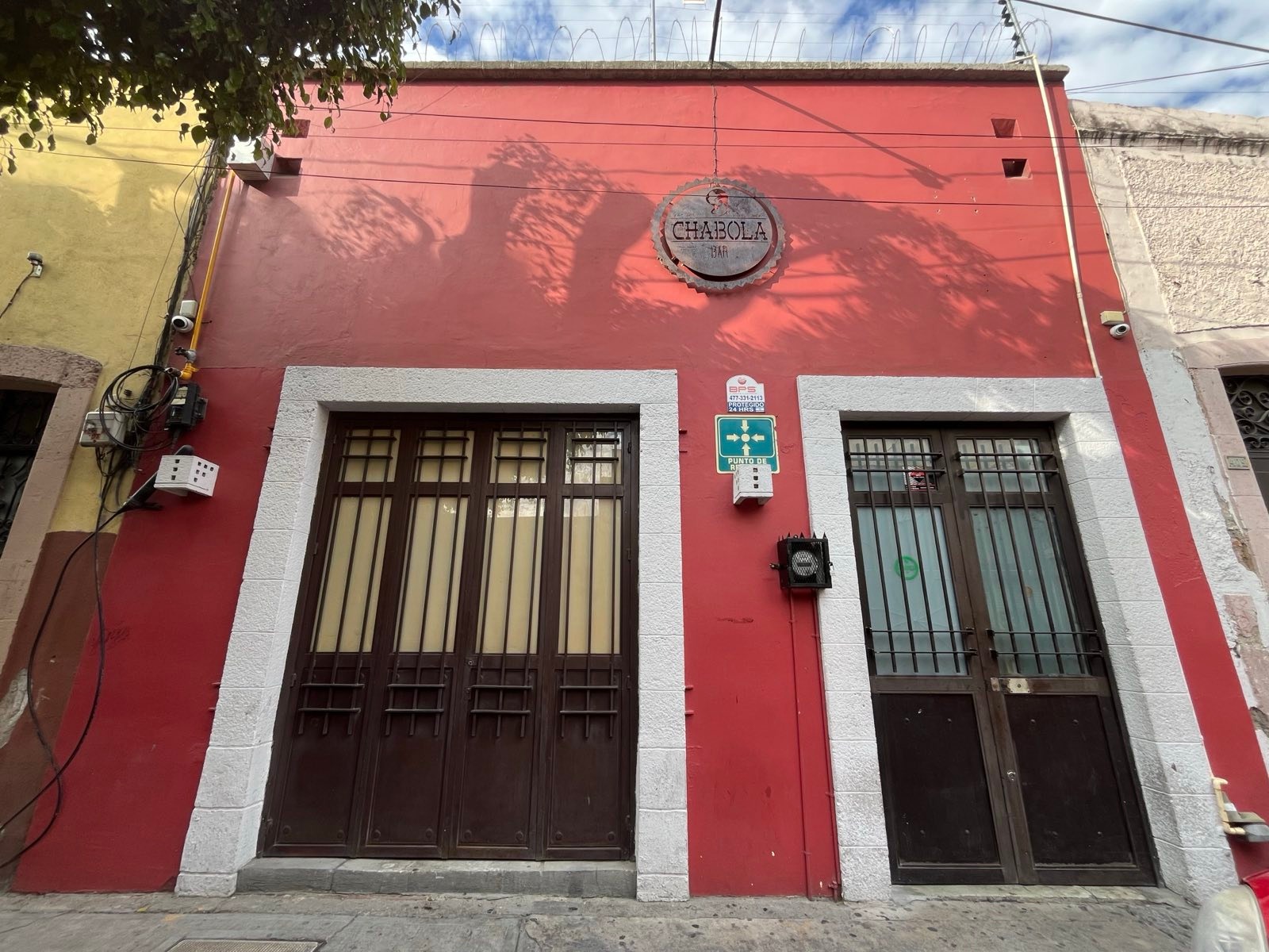 Bar Chabola, aún sin sellos de clausura. Foto: Melissa Esquivias