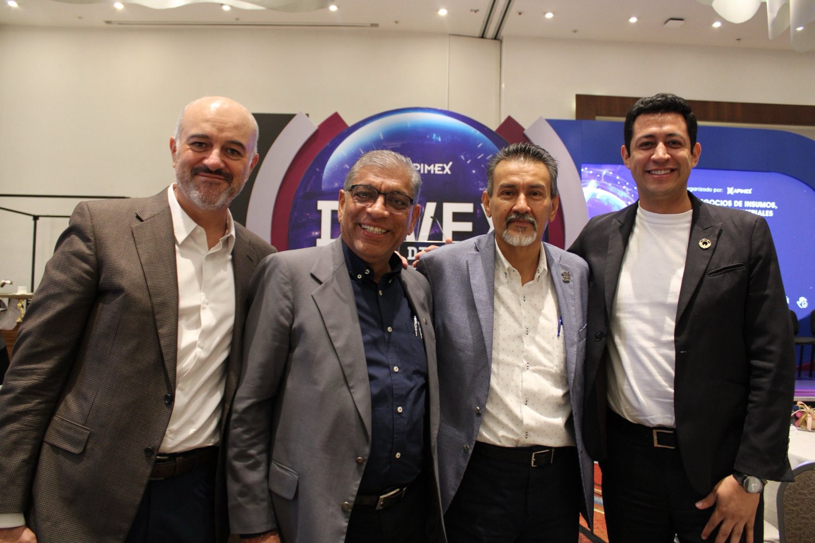 Gabriel Zermeño Flores (izquierda). Foto: CMIC