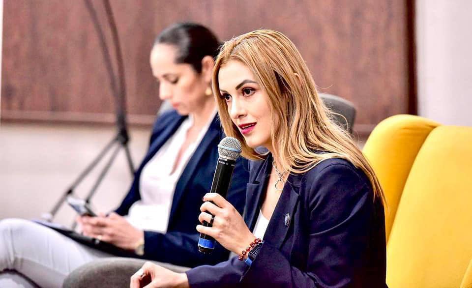 Michele Olmos Álvarez.