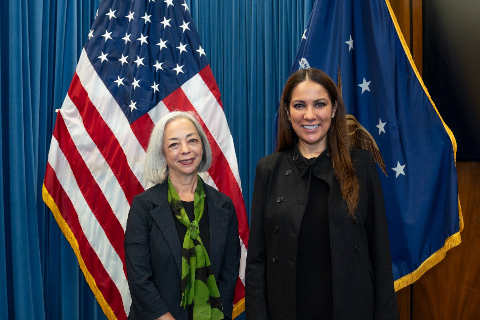 Foto: Especial la gobernadora electa con Thea Lee